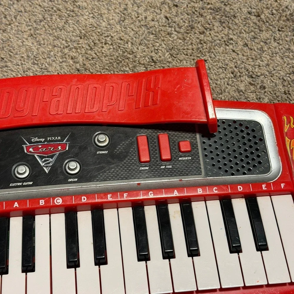 Disney Pixar Cars 2 World Grand Prix Electronic Keyboard Piano Tested Works